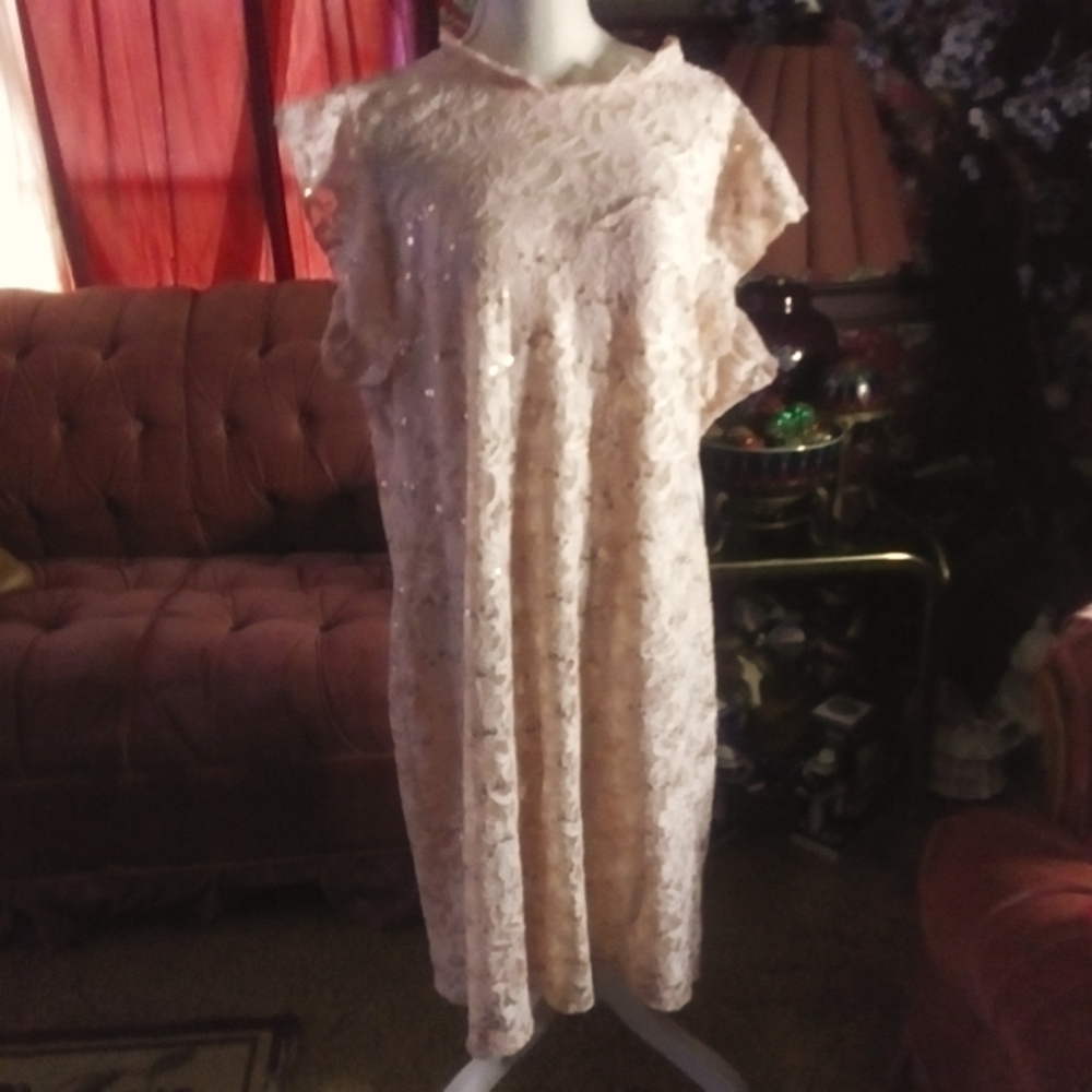 lace dress